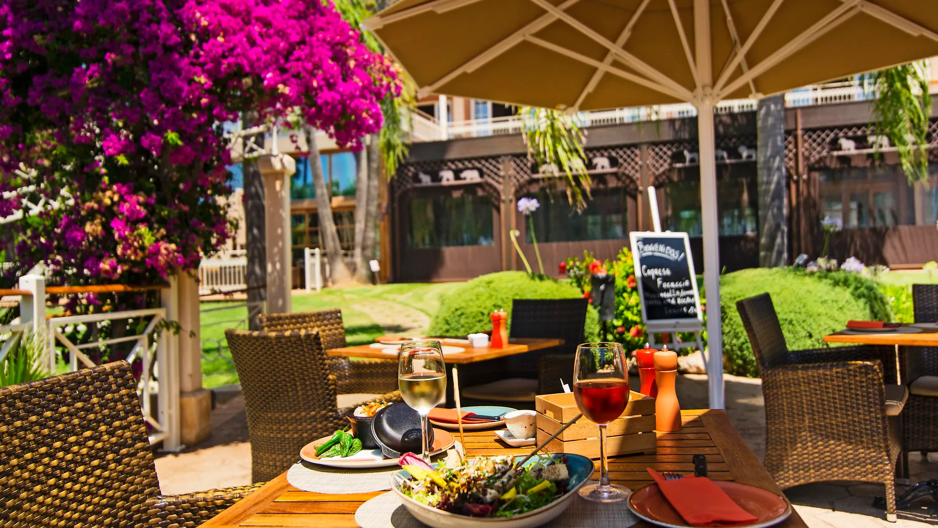 Resort Lindner Hotel Mallorca Portals Nous, Part Of Jdv By Hyatt Portals Nous